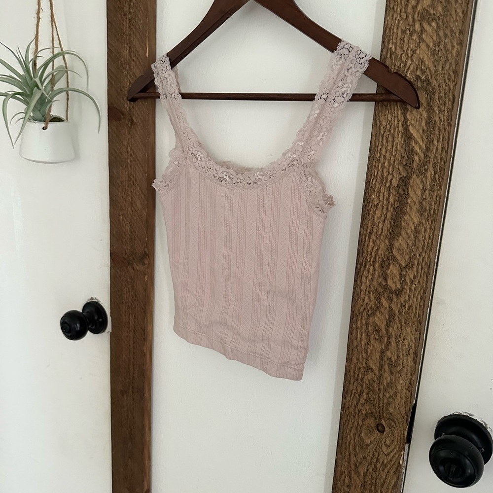 Wild Skyes Crop Lace Trim Tank Top Cami Size XS y2k style EUC

Bin 12 - Picture 4 of 9